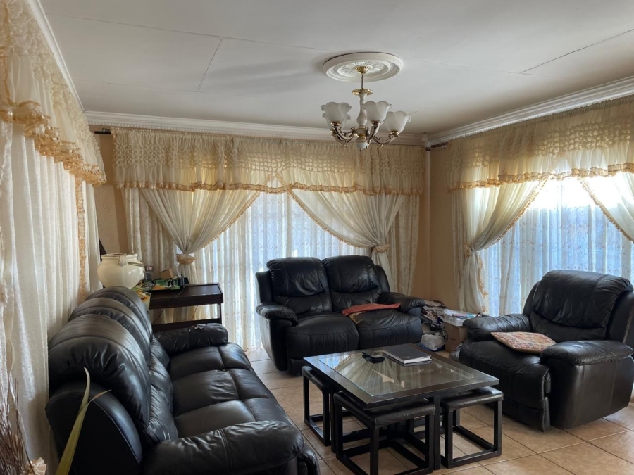 3 Bedroom Property for Sale in Tlhabane West North West